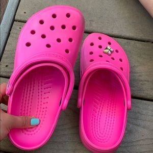 Pink crocs W6